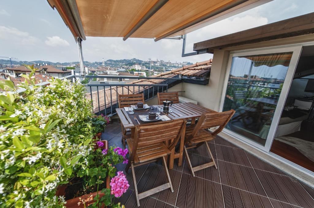 דירות ברגמו Cute & Cozy Terrace חדר תמונה
